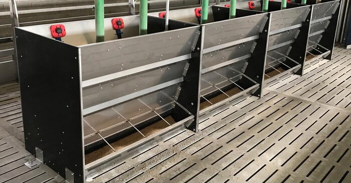 Кормовой автомат AP4T MF для откормочников, в разобранном виде